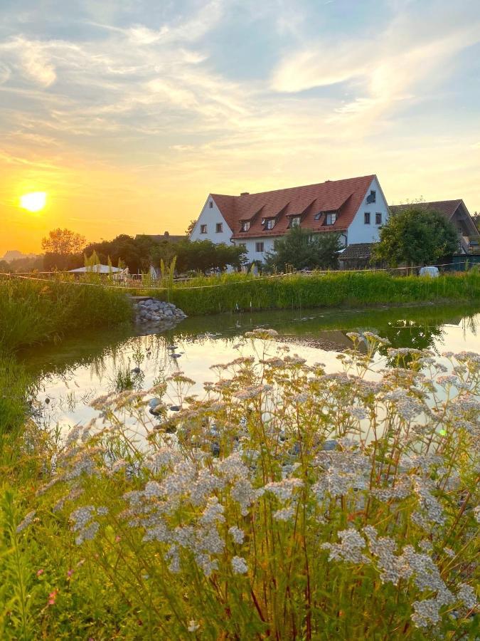 Hotel Montfort-Schlossle Lindau  Bagian luar foto