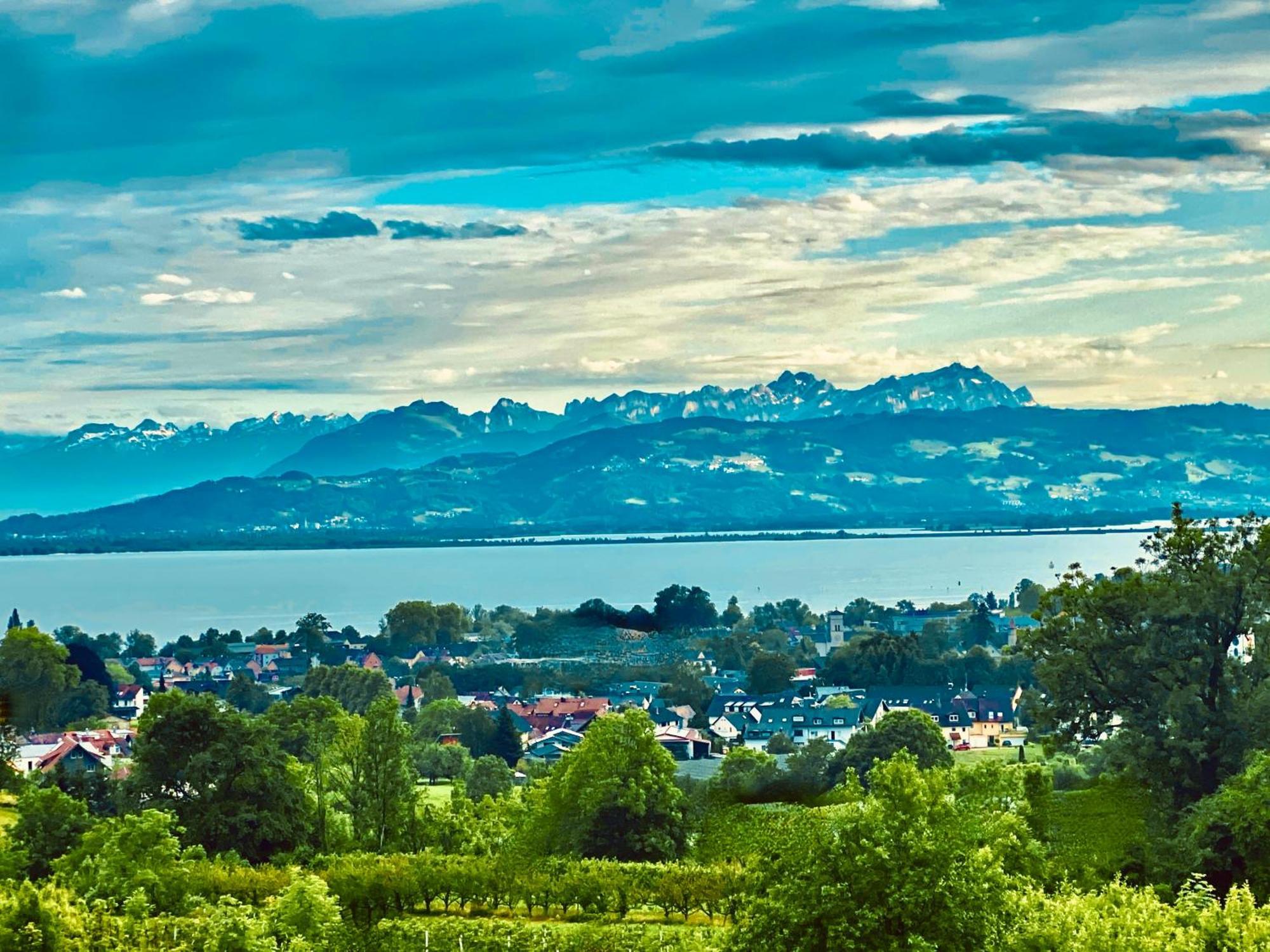 Hotel Montfort-Schloessle Lindau  Bagian luar foto